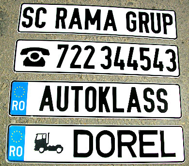 Plăcuţe ornamentale tip număr auto
