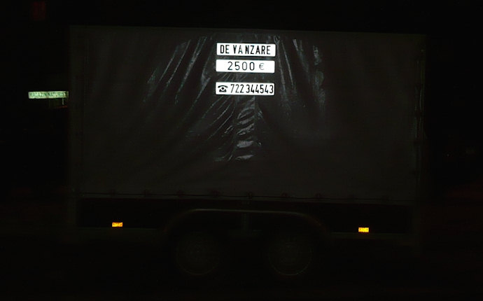 Plăcuţe ornamentale tip număr auto