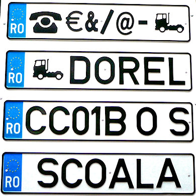 Plăcuţe ornamentale tip număr auto